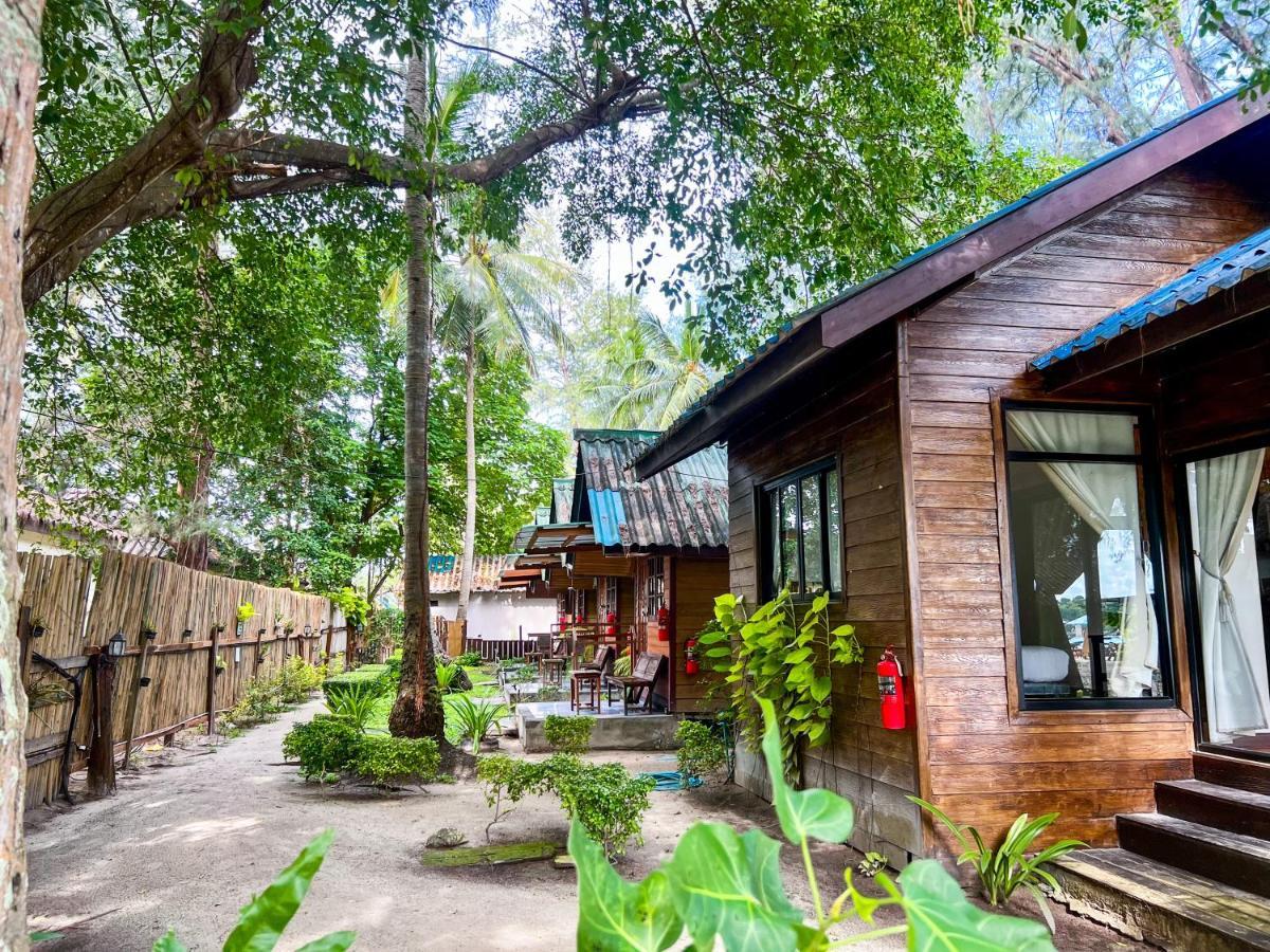 Salisa Resort Koh Lipe Exterior photo
