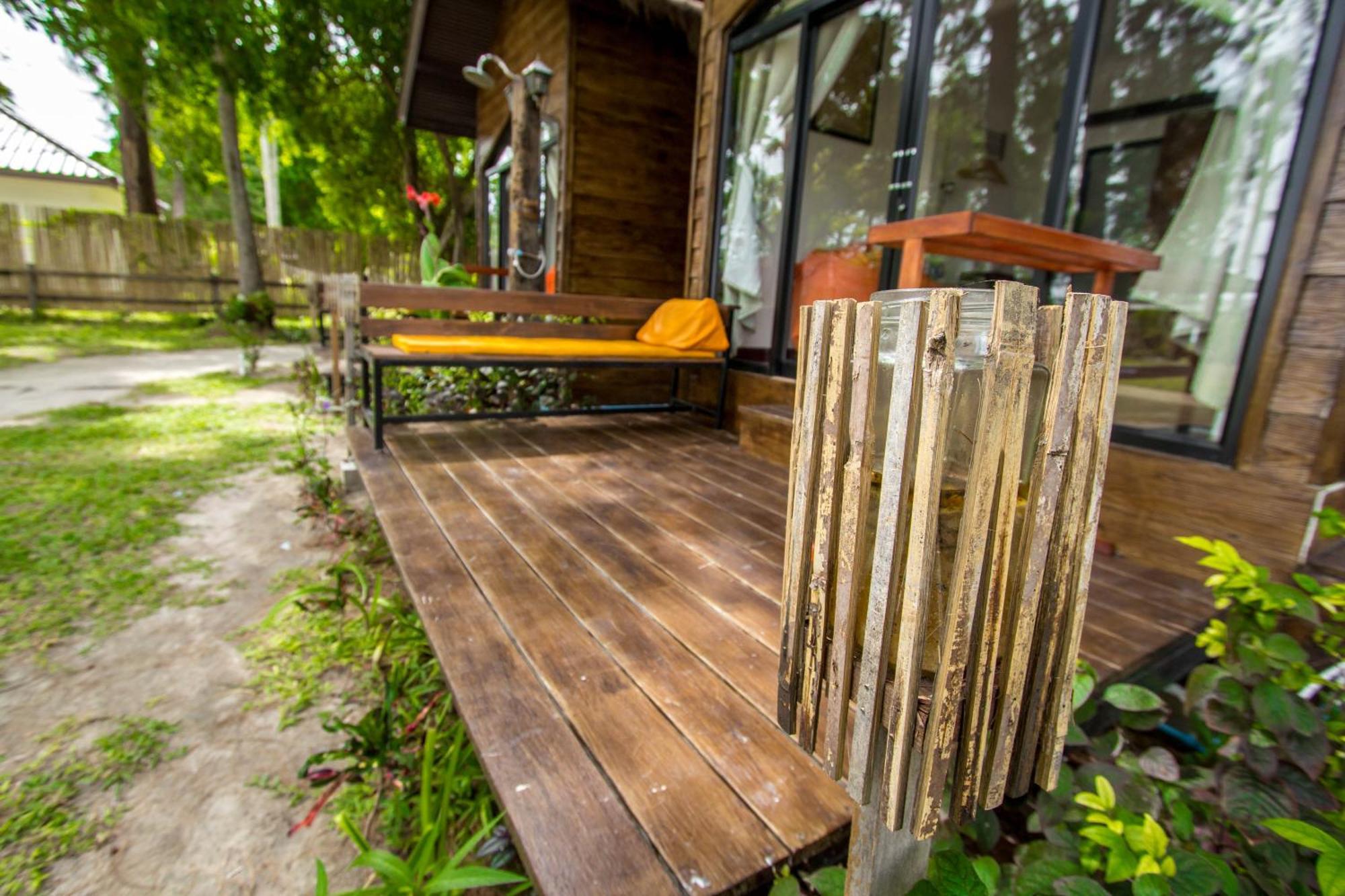 Salisa Resort Koh Lipe Exterior photo