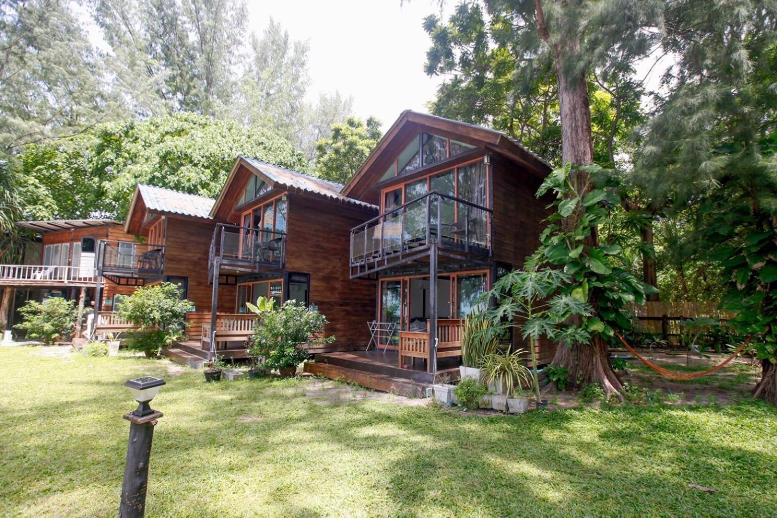 Salisa Resort Koh Lipe Exterior photo